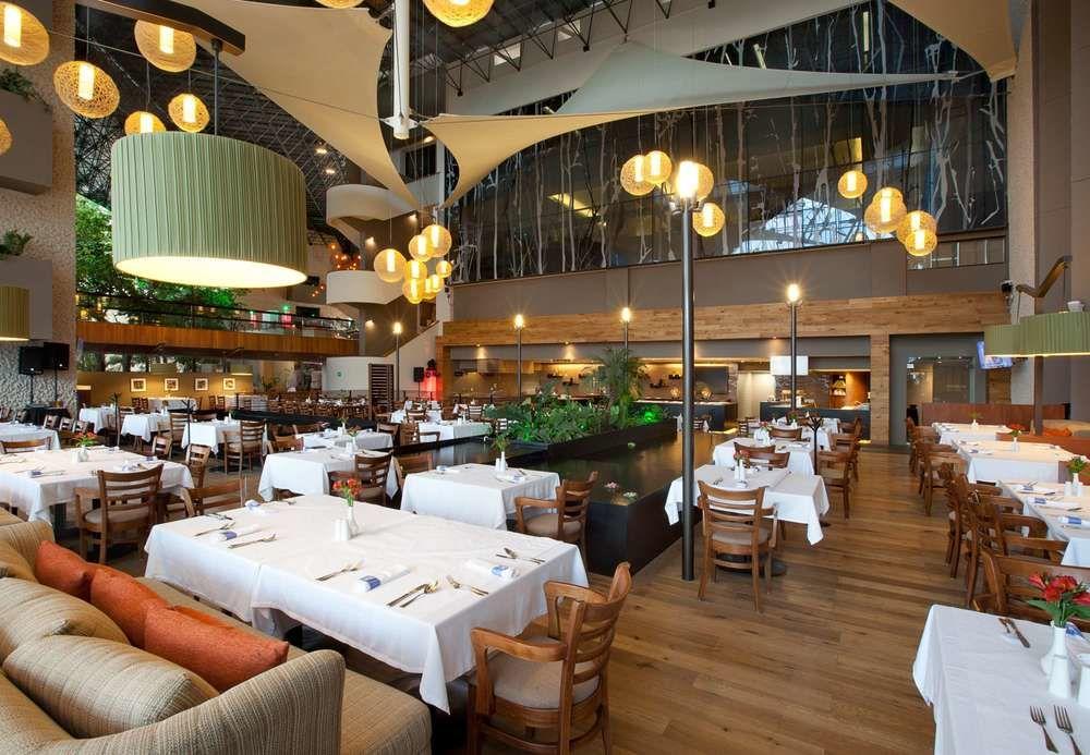 Marriott Tuxtla Gutierrez Hotel Εξωτερικό φωτογραφία Interior of Seasons 52 in Troy, Michigan