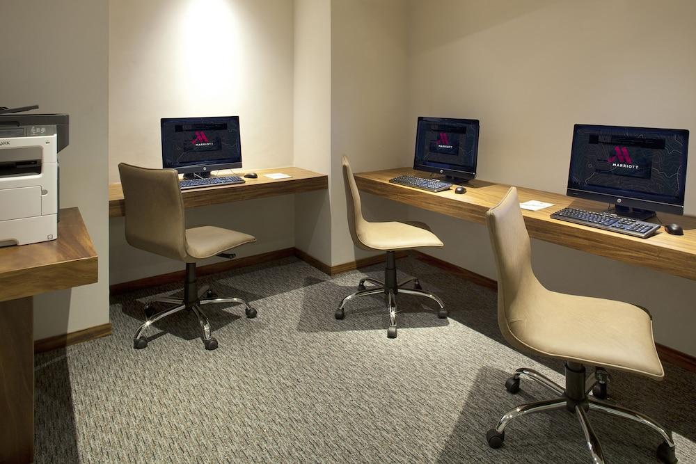 Marriott Tuxtla Gutierrez Hotel Εξωτερικό φωτογραφία Business center at the hotel